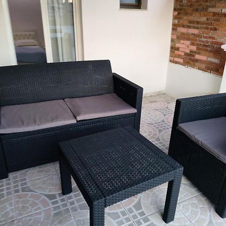 Spacious Apartment Near The Beach Sarandë Esterno foto