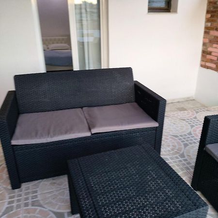 Spacious Apartment Near The Beach Sarandë Esterno foto