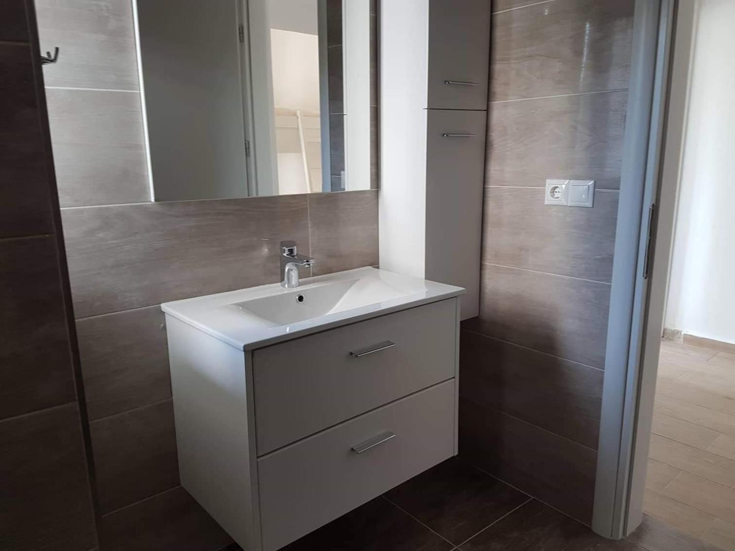 Spacious Apartment Near The Beach Sarandë Esterno foto